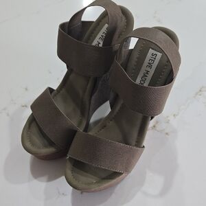 Steve Madden Olive Green Wedge Sandals